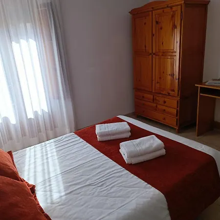 D' Ares ホテル 2*